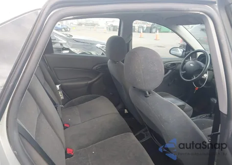 2002 Ford Focus Lx z USA, uszkodzony, nr VIN 1FAFP33P82W234702